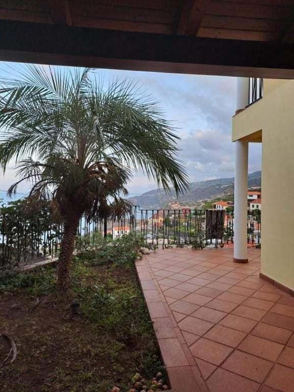 Quarto em Acomodações Particulares Sea View House *